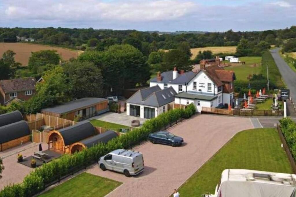 The Plough And Harrow Tilmanstone Deal Exterior foto